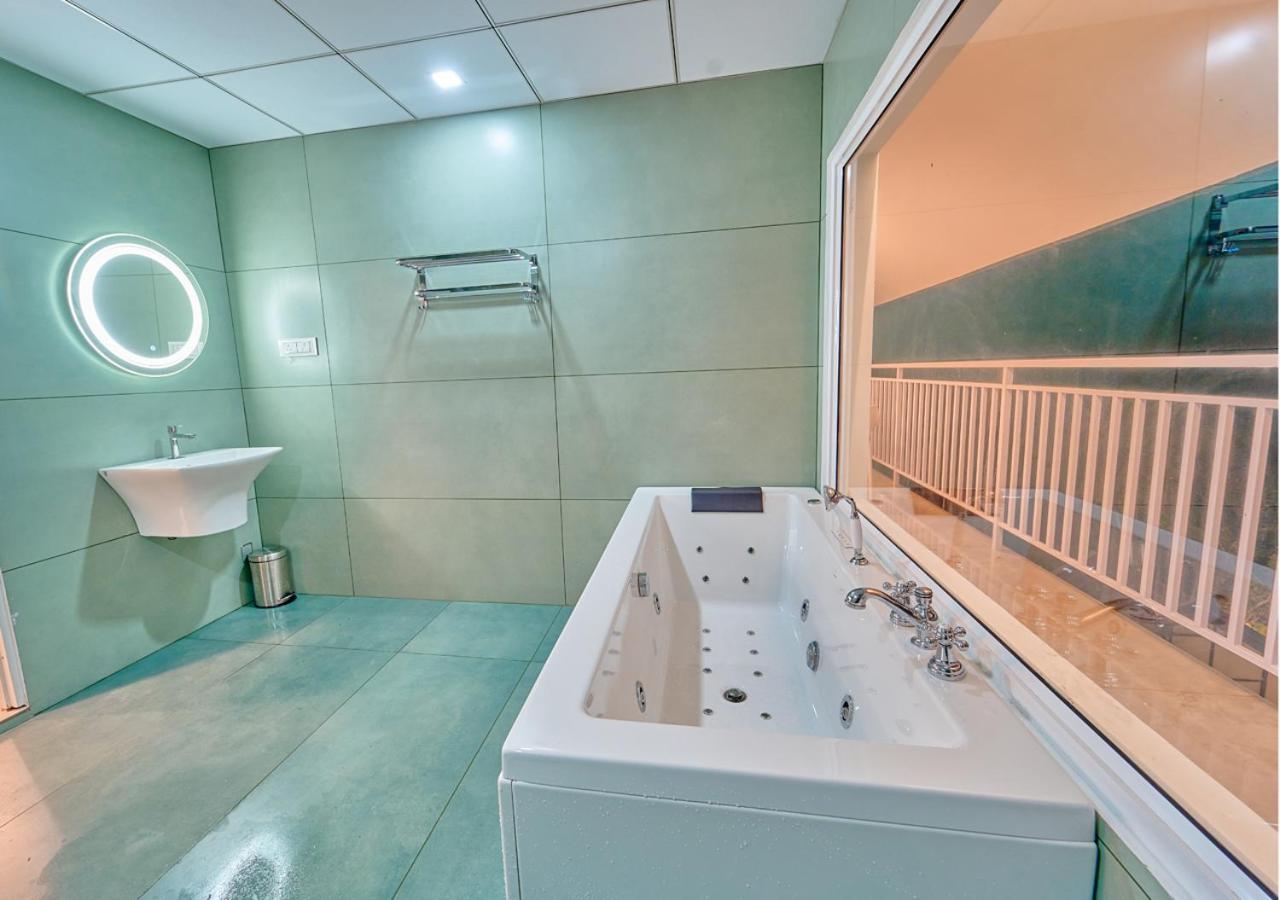 Ice Mist Pool Resort Munnar By Voye Homes Exteriér fotografie